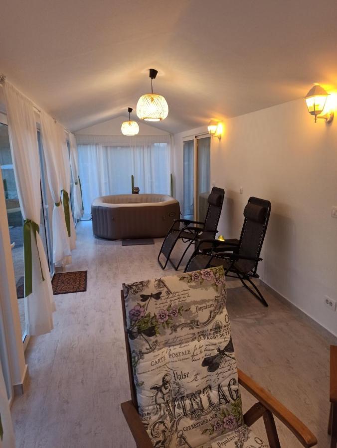 Holiday House Vela Vrta Sveti Ivan Dobrinjski Екстер'єр фото